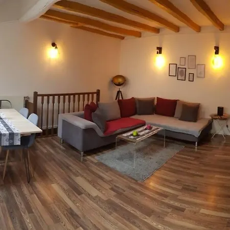 Maison Charmante Avec Jardin Centre-ville Proche Puy Du Fouu Arrivée Autonome Cholet