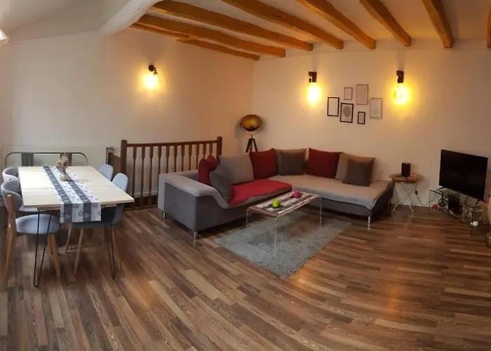 Maison Charmante Avec Jardin Centre-ville Proche Puy Du Fouu Arrivée Autonome Cholet